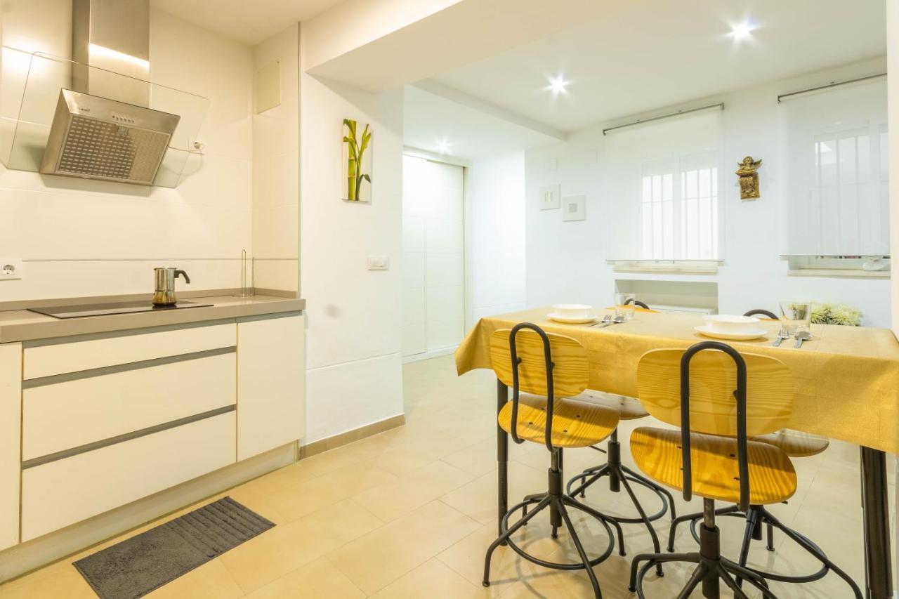 Natural Suite Sevilla Center Extérieur photo
